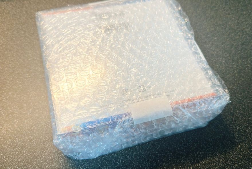 ポケカBOXの梱包状態裏側