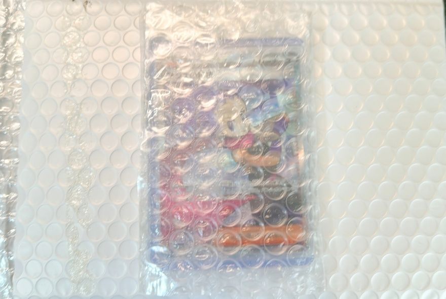 ガチパのカード梱包状態