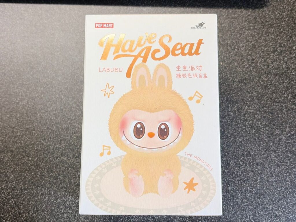 ラブブ正面写真